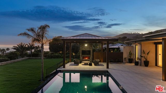 11809 Ellice Street, Malibu, CA 90265