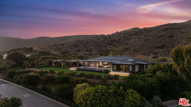 11809 Ellice Street, Malibu, CA 90265