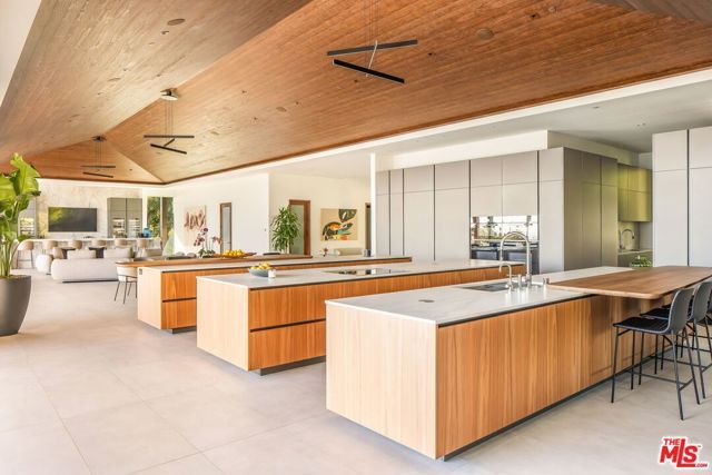 11809 Ellice Street, Malibu, CA 90265