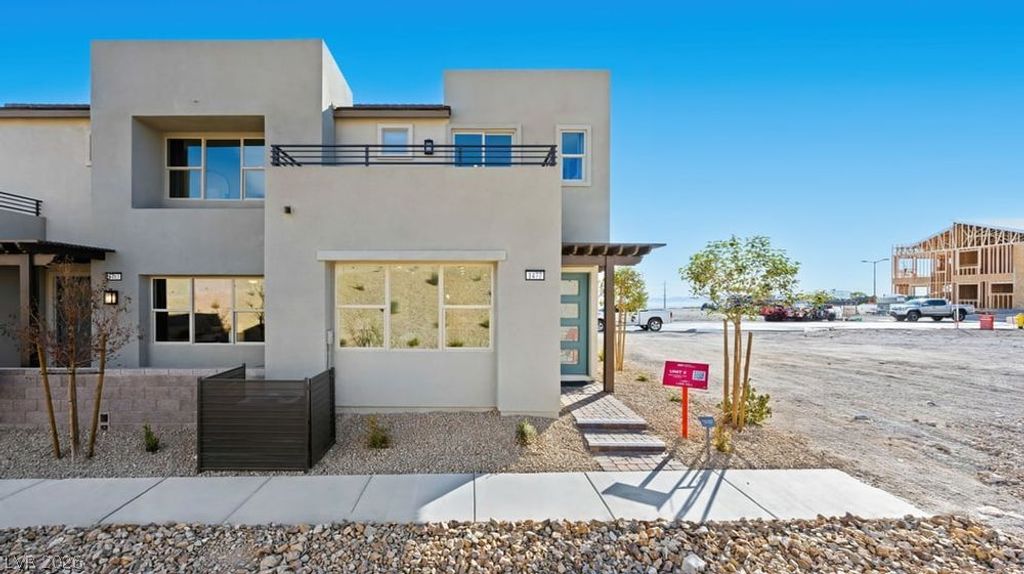 1456 Song Lark Lane, Las Vegas, NV 89138