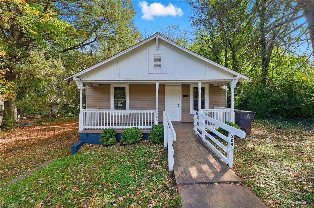 2051 Bloomfield Drive, Winston-salem, NC 27107