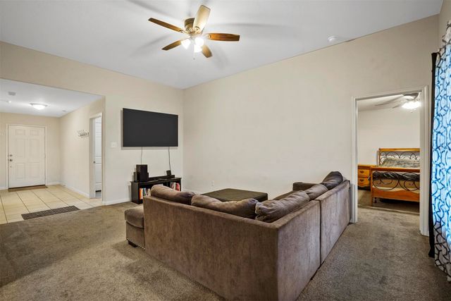 121 Dodge City Court, Newark, TX 76071