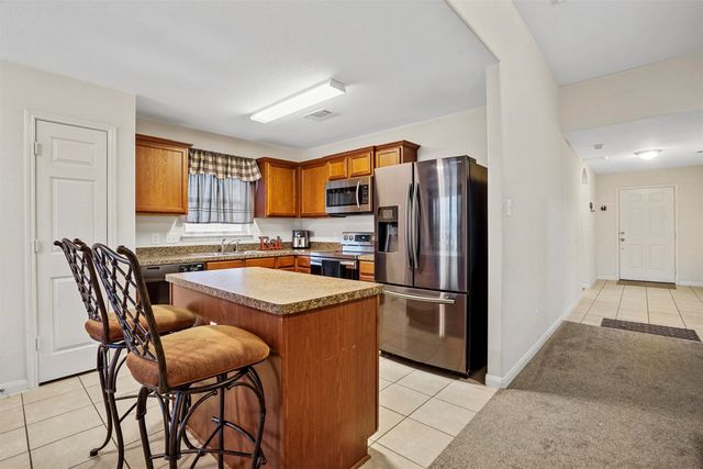 121 Dodge City Court, Newark, TX 76071