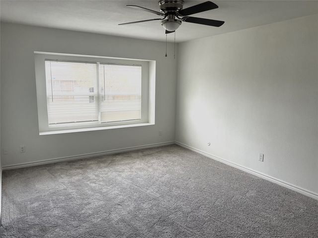 5729 Pearce Street, The Colony, TX 75056