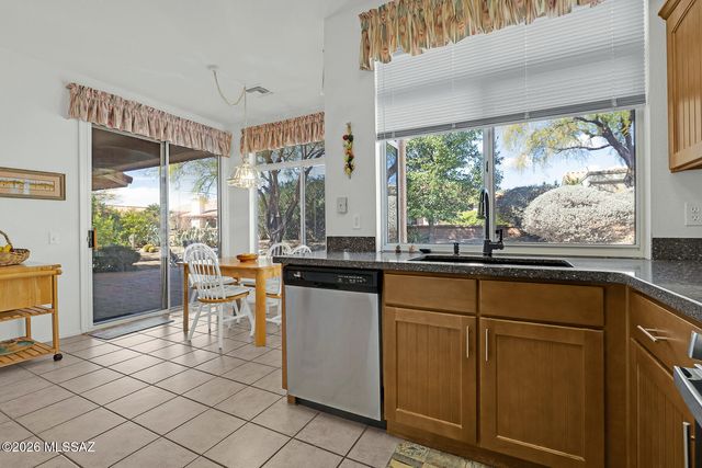 14561 N Sky Trail, Oro Valley, AZ 85755