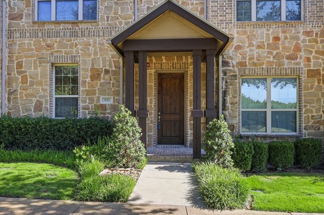 511 W Royal Lane, Irving, TX 75039