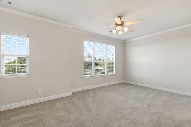 511 W Royal Lane, Irving, TX 75039