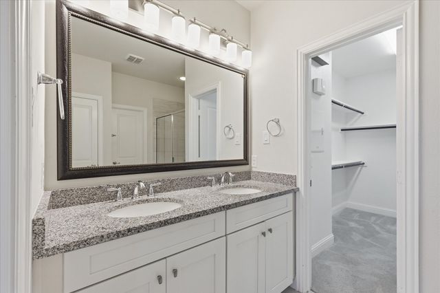 511 W Royal Lane, Irving, TX 75039