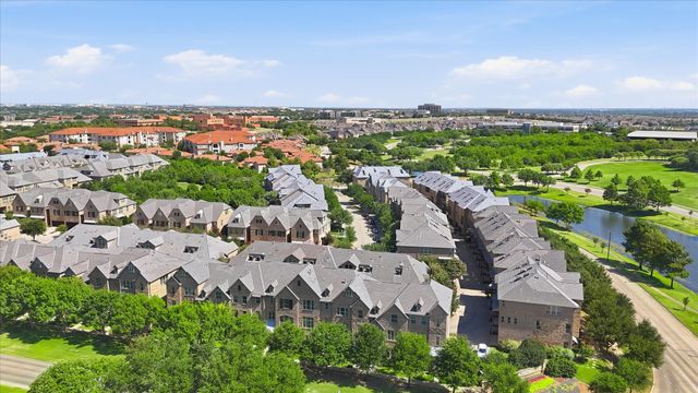 511 W Royal Lane, Irving, TX 75039