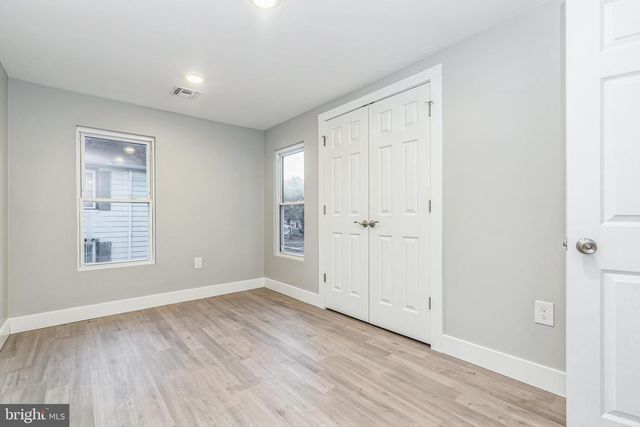 87 DELAWARE AVE, Penns Grove, NJ 08069