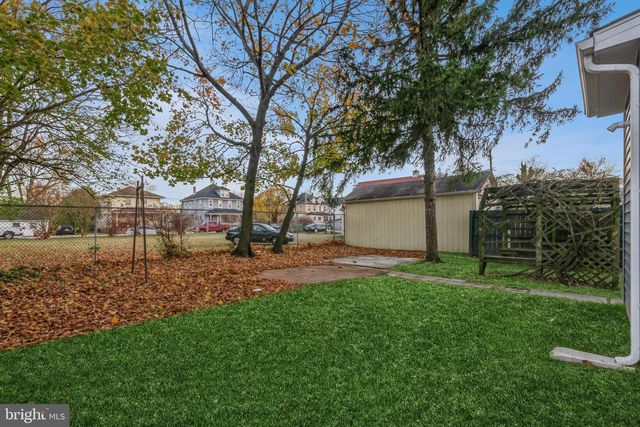 87 DELAWARE AVE, Penns Grove, NJ 08069