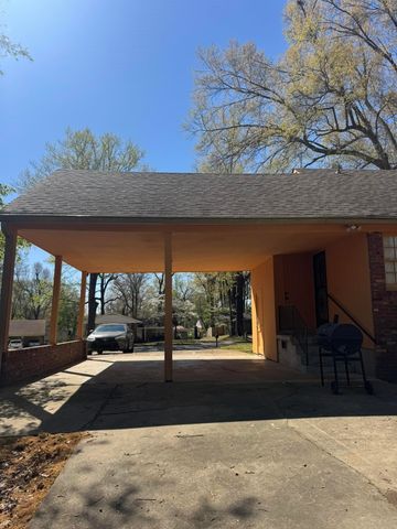 2951 BANNOCKBURN RD, Memphis, TN 38128