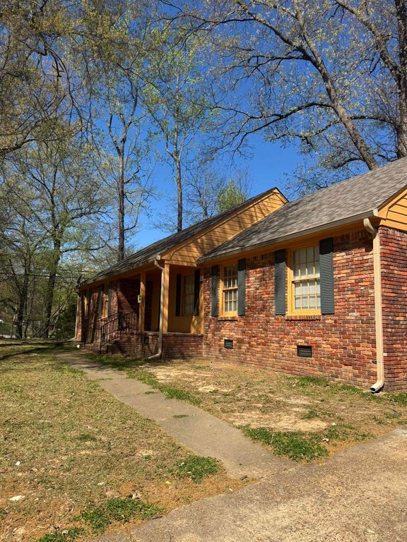 2951 BANNOCKBURN RD, Memphis, TN 38128