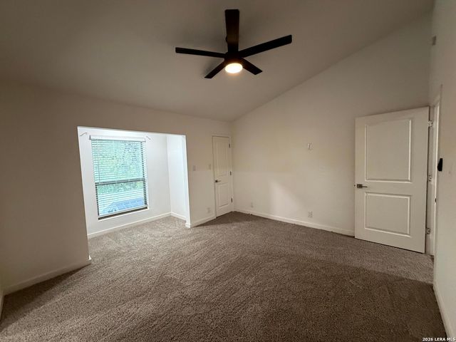 2718 Old Field Dr Apt 804, San Antonio, TX 78247