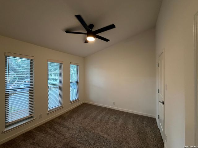 2718 Old Field Dr Apt 804, San Antonio, TX 78247