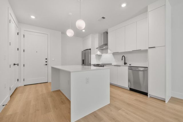 1701 Simond Ave 208, Austin, TX 78723