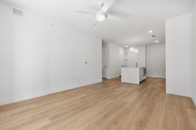 1701 Simond Ave 208, Austin, TX 78723