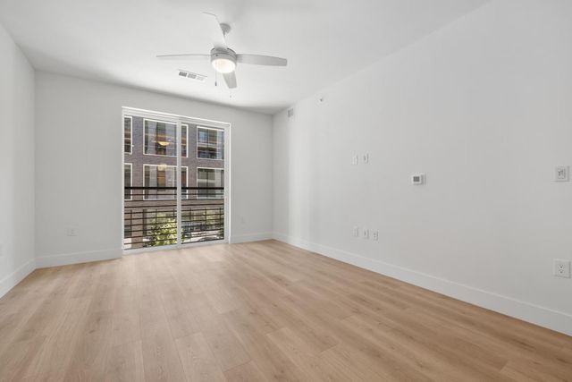 1701 Simond Ave 208, Austin, TX 78723