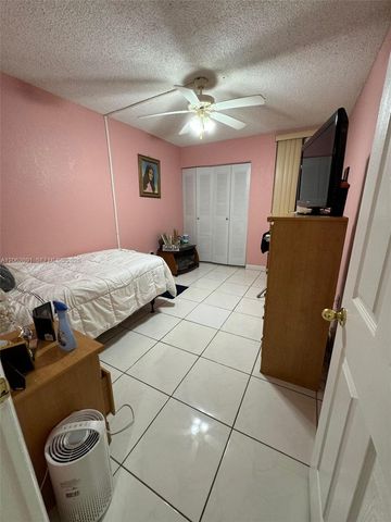 9240 Fontainebleau Blvd 204, Miami, FL 33172