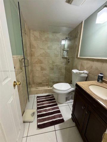 9240 Fontainebleau Blvd 204, Miami, FL 33172