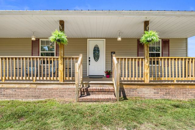83 Farley Ln, Hartsville, TN 37074