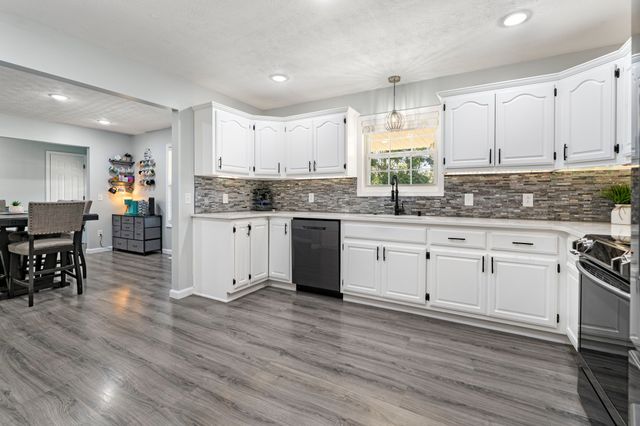 83 Farley Ln, Hartsville, TN 37074