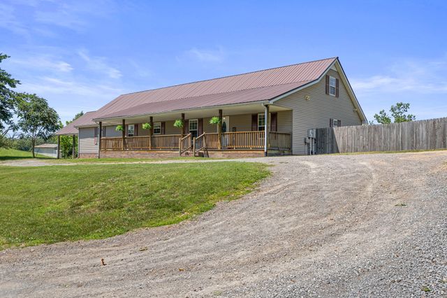 83 Farley Ln, Hartsville, TN 37074