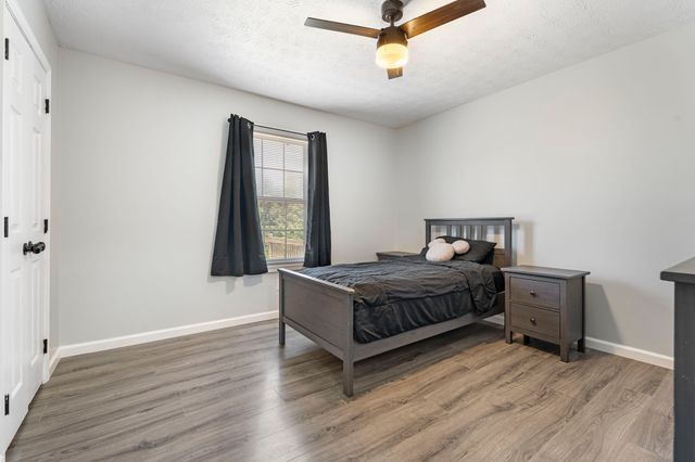 83 Farley Ln, Hartsville, TN 37074