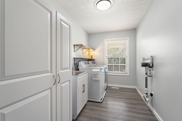 83 Farley Ln, Hartsville, TN 37074