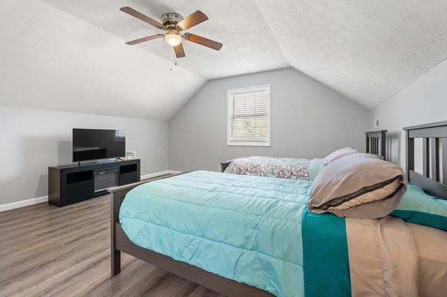 83 Farley Ln, Hartsville, TN 37074