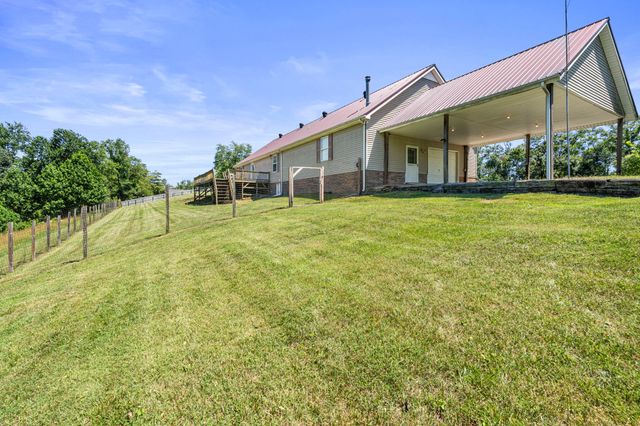 83 Farley Ln, Hartsville, TN 37074