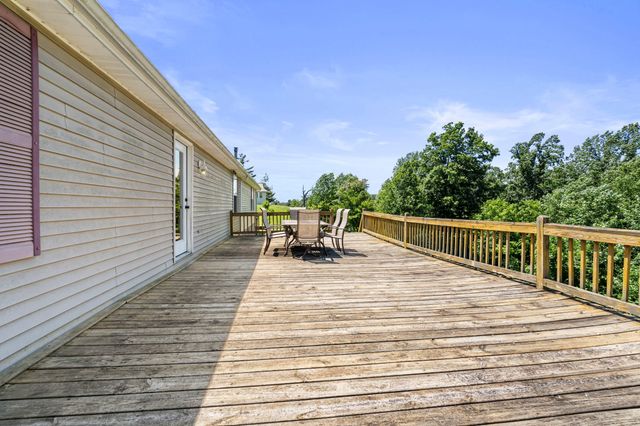 83 Farley Ln, Hartsville, TN 37074