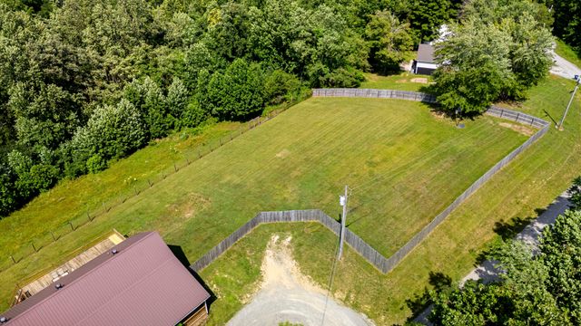 83 Farley Ln, Hartsville, TN 37074