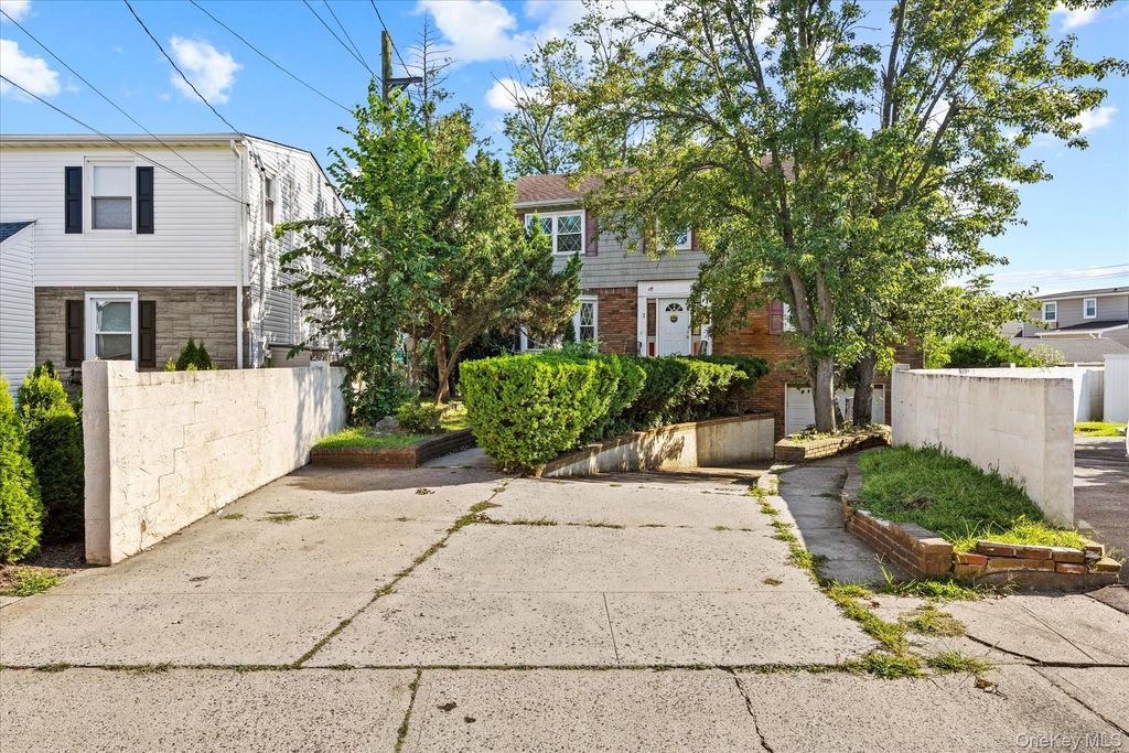 251 Perkins Avenue, Oceanside, NY 11572 — exterior