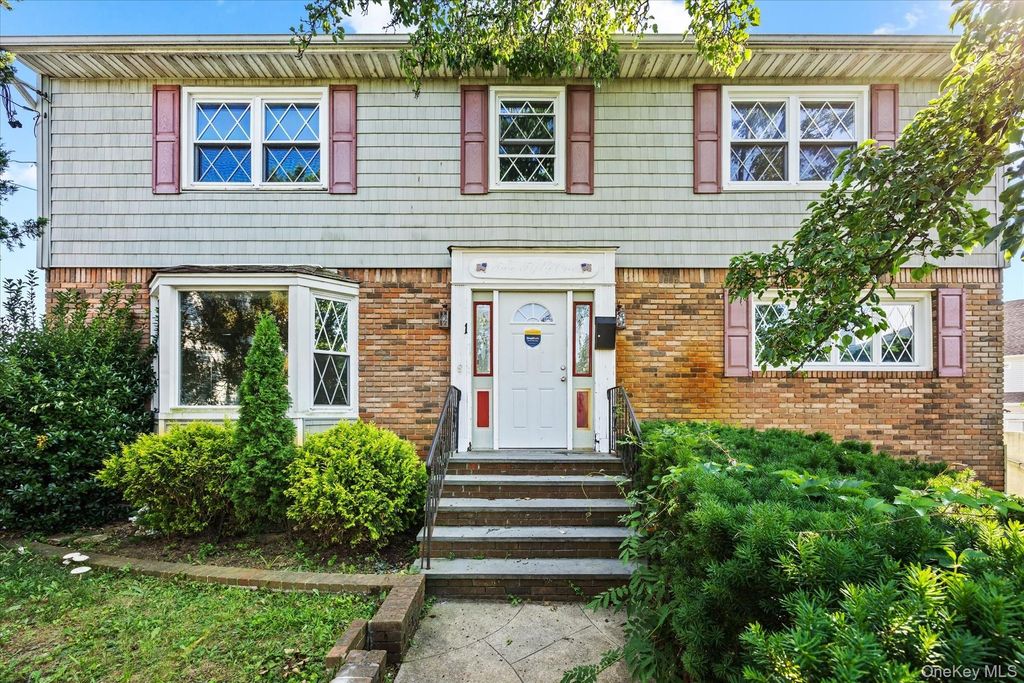 251 Perkins Avenue, Oceanside, NY 11572 — photo 3