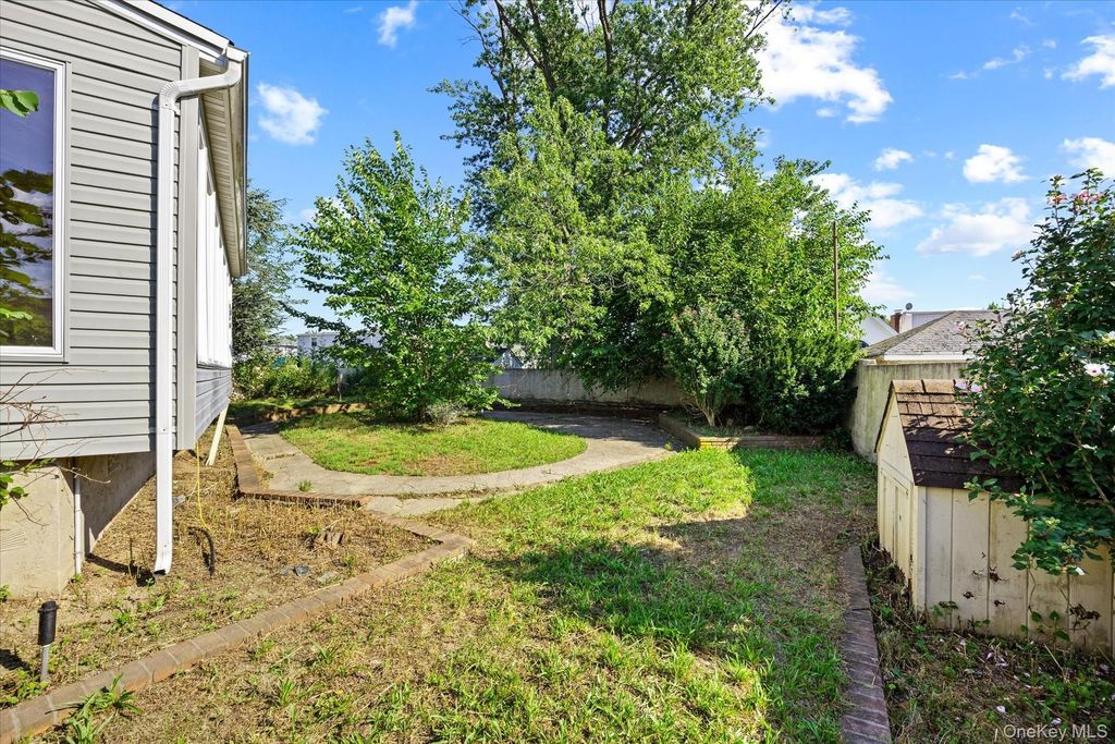 251 Perkins Avenue, Oceanside, NY 11572 — photo 5