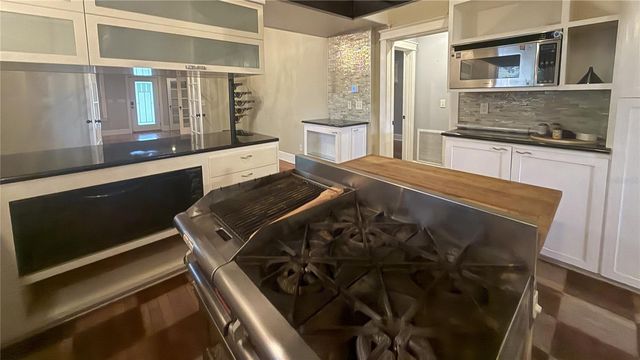 1016 E POWHATAN AVENUE, Tampa, FL 33604