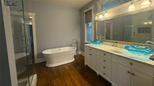 1016 E POWHATAN AVENUE, Tampa, FL 33604