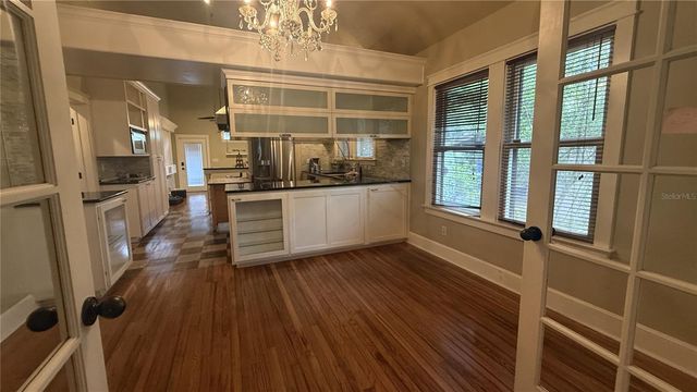 1016 E POWHATAN AVENUE, Tampa, FL 33604