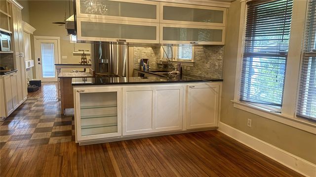 1016 E POWHATAN AVENUE, Tampa, FL 33604