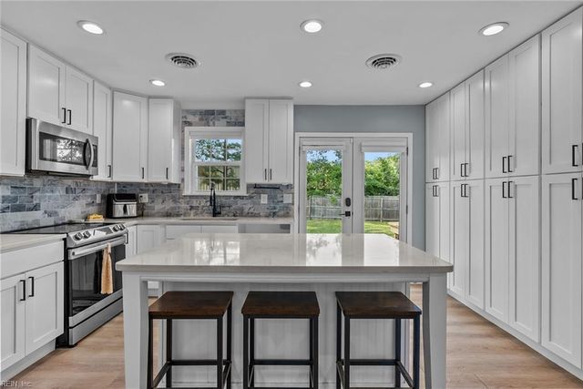1150 Beautiful ST, Virginia Beach, VA 23451