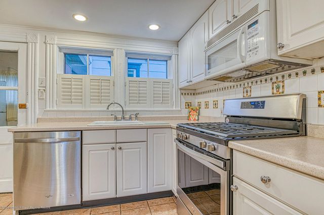 124 Main Avenue, Ocean Grove, NJ 07756
