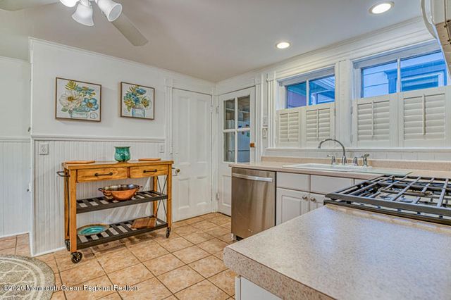 124 Main Avenue, Ocean Grove, NJ 07756