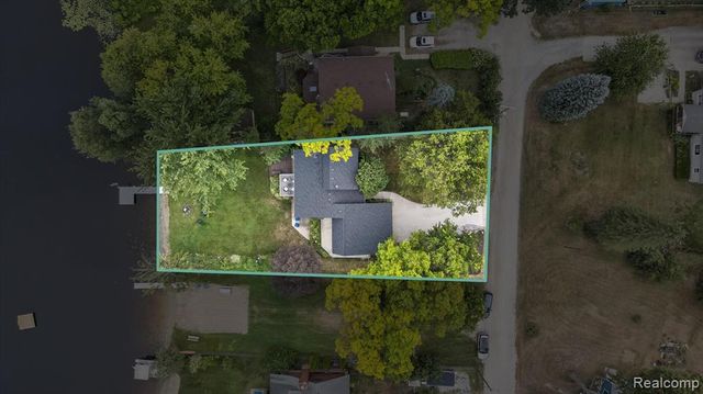 4341 Cornith Drive, Lake Orion, MI 48359