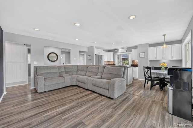 4341 Cornith Drive, Lake Orion, MI 48359