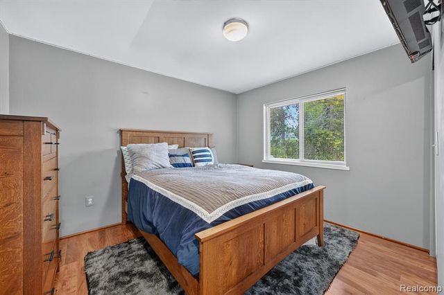 4341 Cornith Drive, Lake Orion, MI 48359