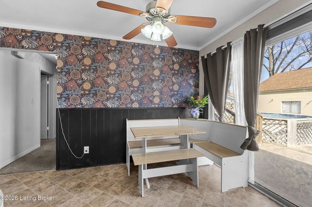 4313 Lahnna Dr, Louisville, KY 40216