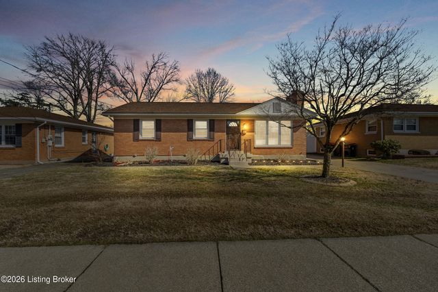 4313 Lahnna Dr, Louisville, KY 40216