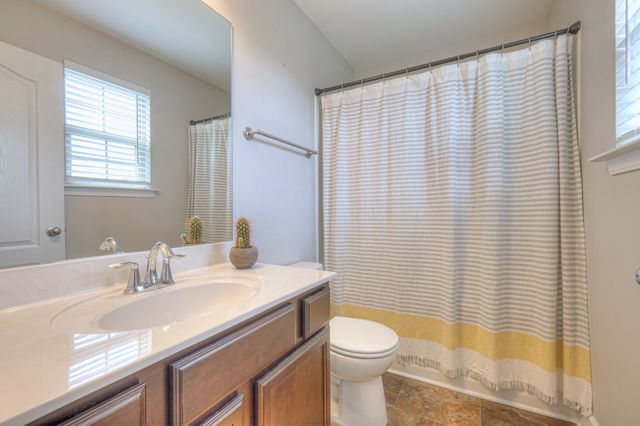 2013 Abbingdon Way, Old Hickory, TN 37138