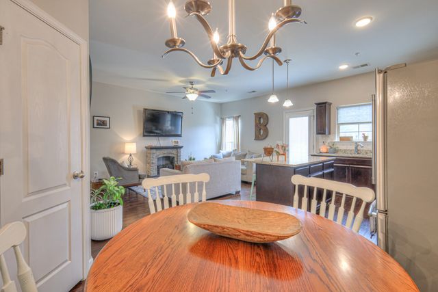 2013 Abbingdon Way, Old Hickory, TN 37138